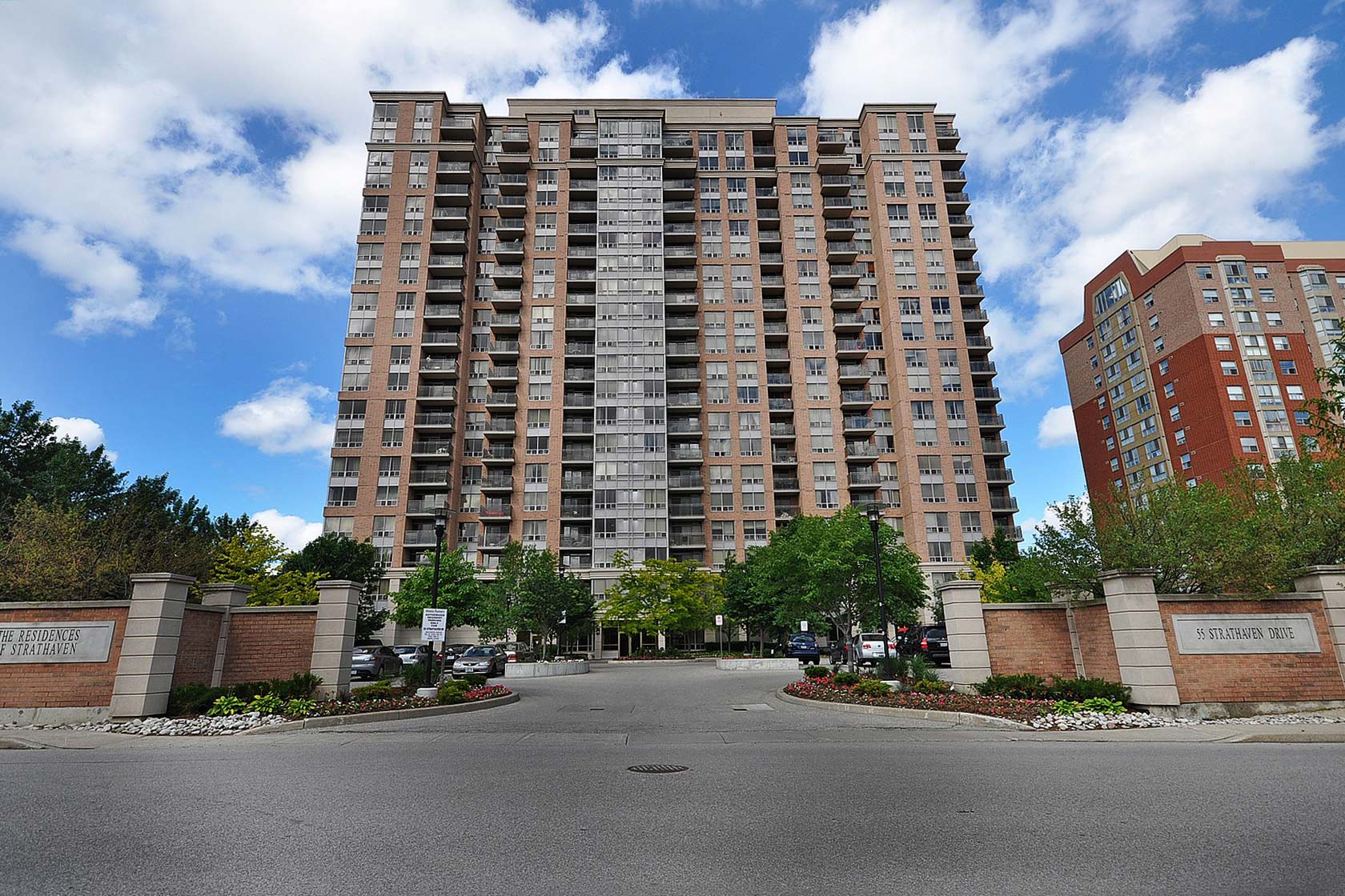 Residences of Strathaven, 55 Strathaven Dr Mississauga SquareOneLIFE