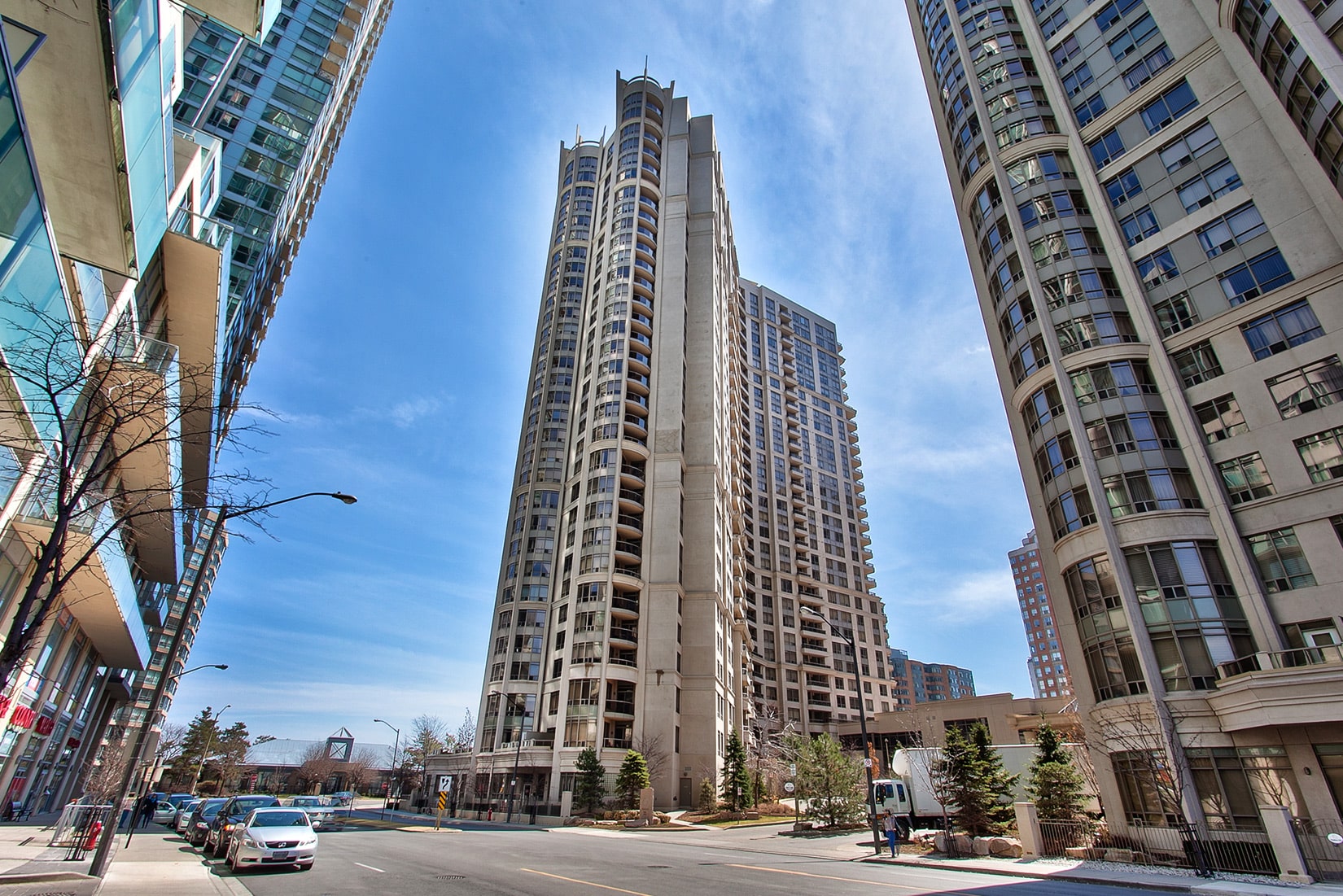 Ovation Condos 3888, 3880 Duke of York Mississauga SquareOneLIFE