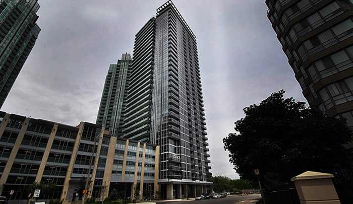 luxury square one condos Luxury Square One Condos &#8211; Overview and Insight onyx condo 223 webb dr luxury square one condo